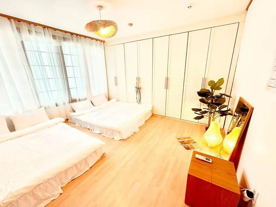 Penthouse Gwangan Located Main Enterance Of The Beach! Free Parking & Bbq With Amazing Patio! Ciudad Metropolitana de Ciudad Metropolitana de Busan Villa